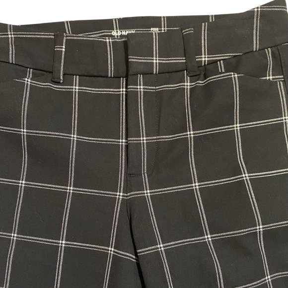 Old Navy Women's Black Plaid Skinny Pants - Picture 6 of 10